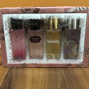 Victoria’s Secret 4 fragrance mists